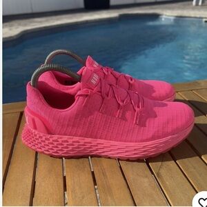 No Bull Ripstop Runner Neon Pink Women’s size 9